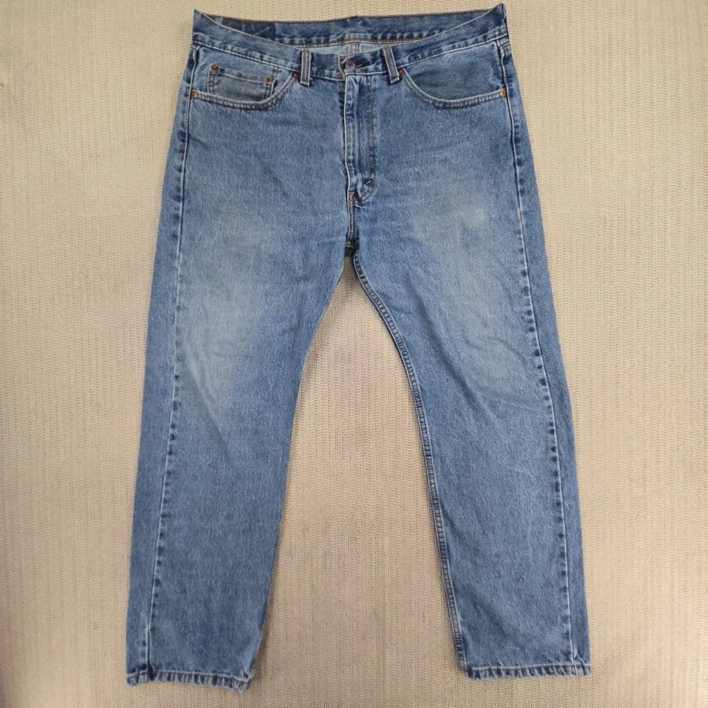 Levis 505 Jeans Mens 38x30 Light Wash Blue Straight Leg Denim Pants Classic Fit